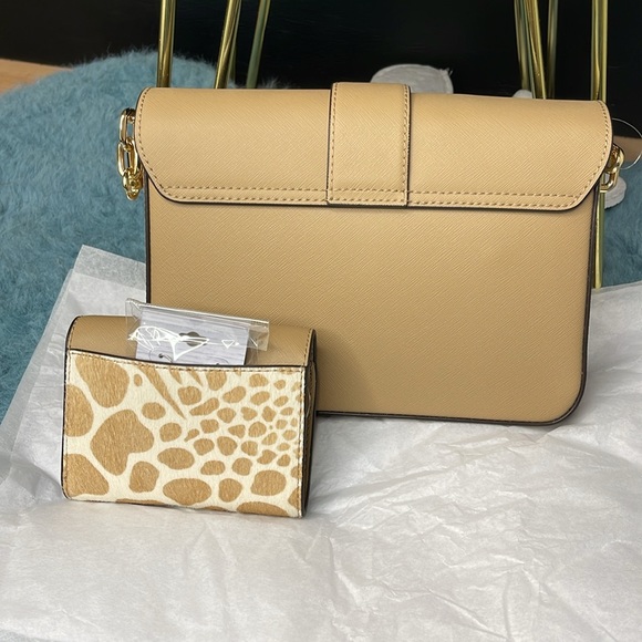🛍️🤩Michael Michael Kors Carmen Shoulder Bag/Wallet Set🛍️🤩 - Picture 3 of 17